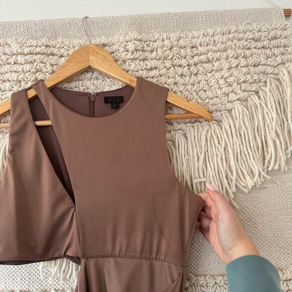 NBD Keara Gown - Picture 6 of 8